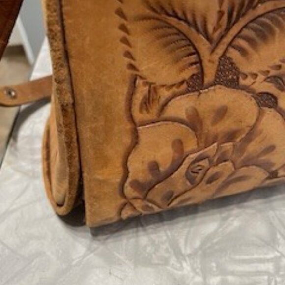 Vintage Hand Tooled Leather Handbag - Picture 7 of 7